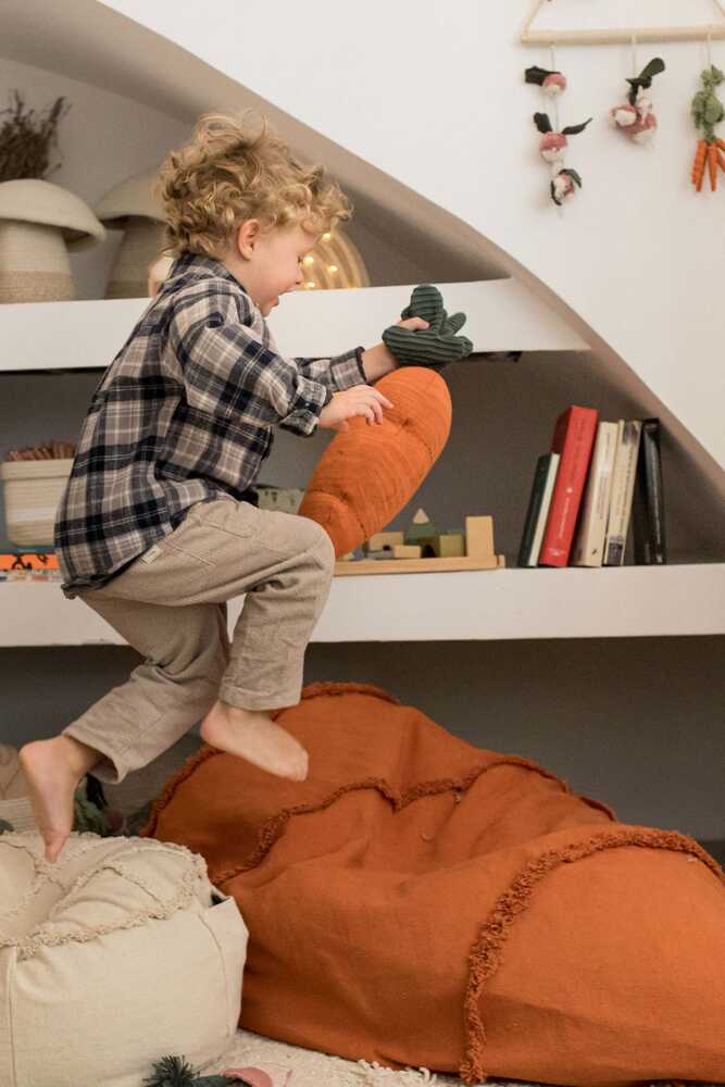 POUF KIDS BEAN BAG CATHY THE CARROT - Image 5