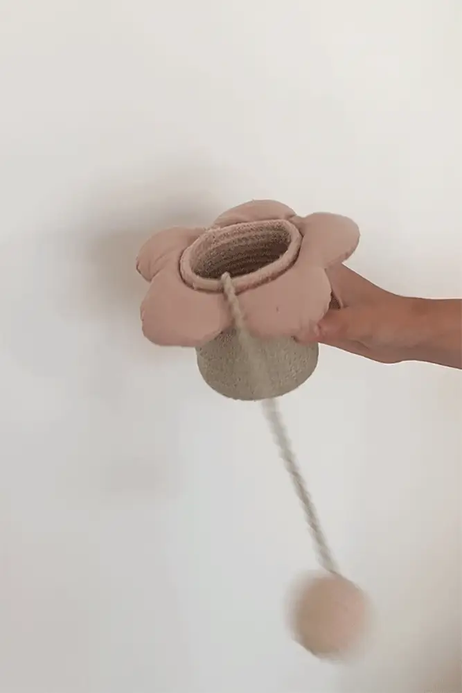 CUP & BALL FLOWER TOY - Image 4