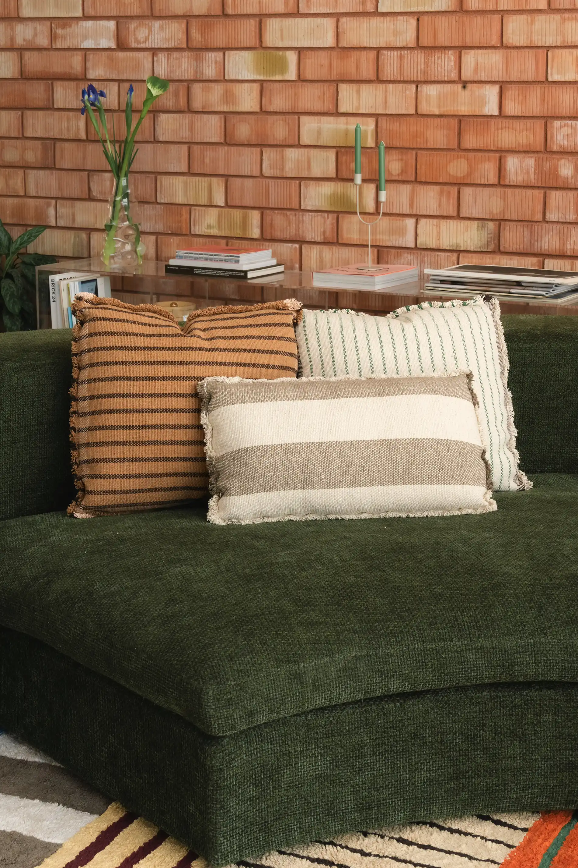 SQUARE CUSHION LINES OCHRE - Image 8