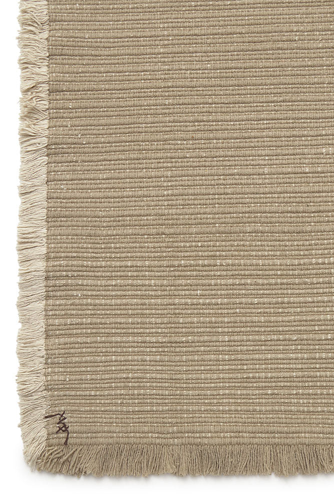 Handloom Area Rug Beige - Image 3