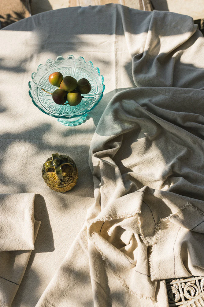 HANDLOOM TABLECLOTH NATURAL - Image 3