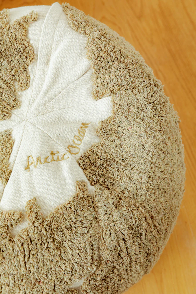 POUF World Map Rugcycled - Image 5