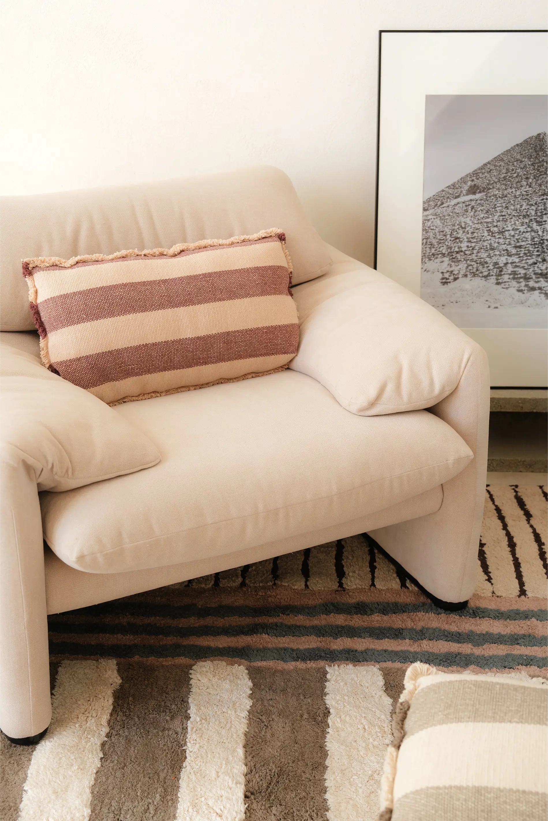 RECTANGULAR CUSHION LINES MARSALA - Image 2