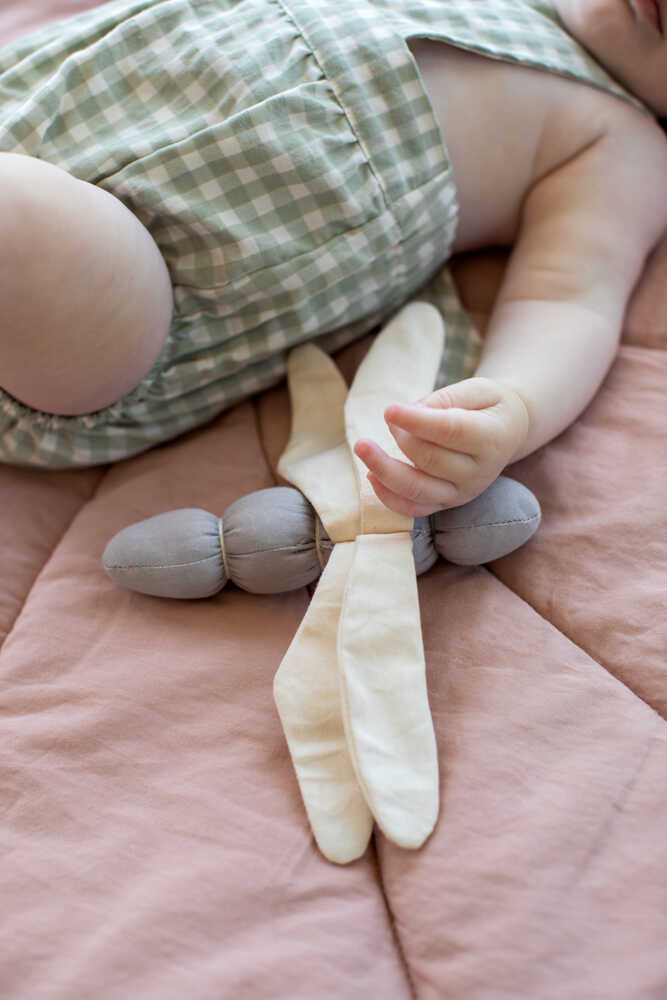 RATTLE TOY LILY POND - Image 4