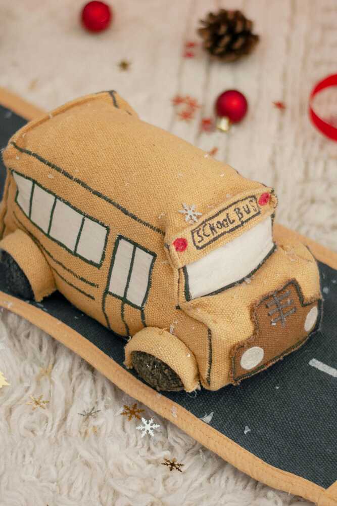 RIDE & ROLL TOY SCHOOL BUS SET - Image 2