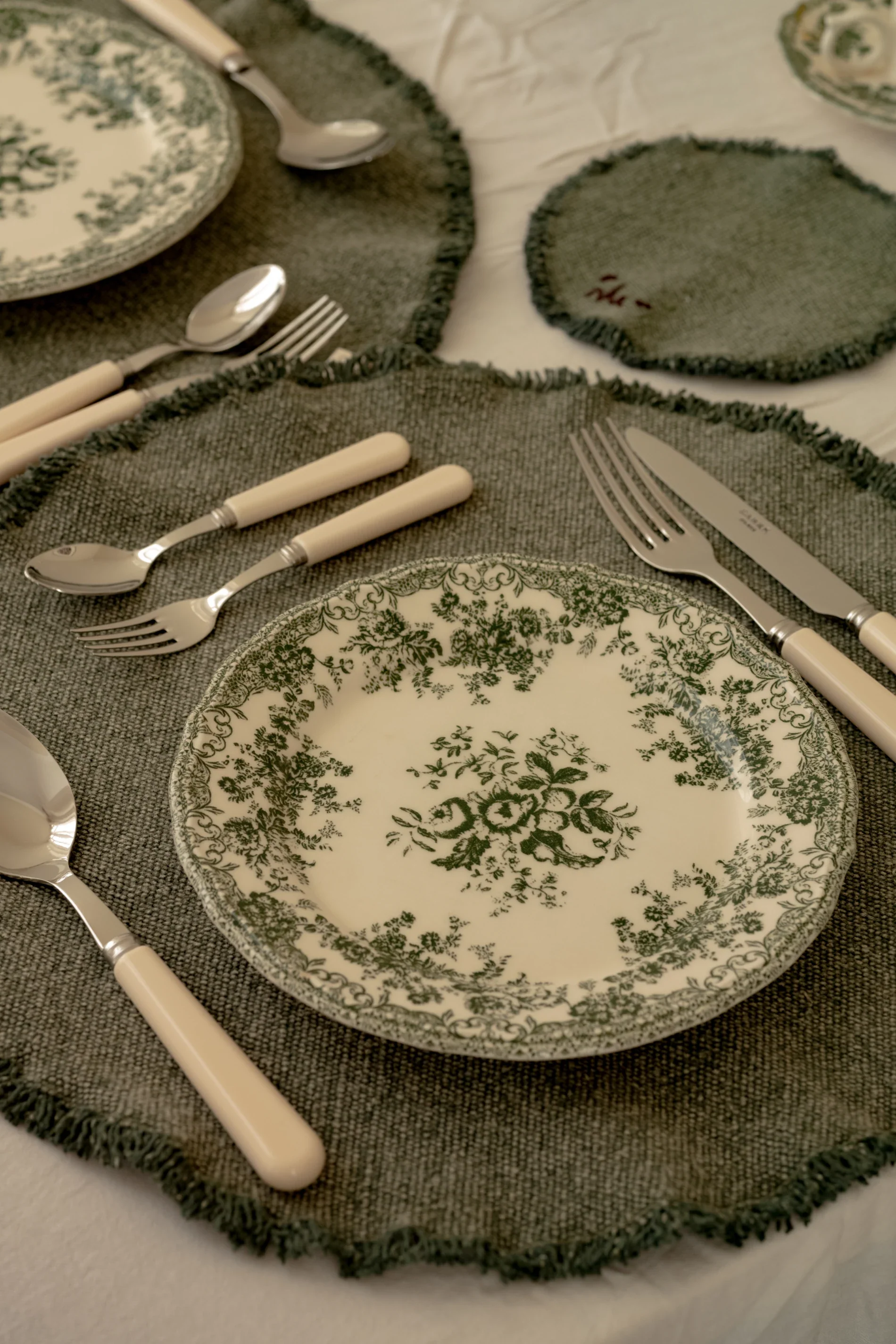 STONEWASHED PLACEMATS AND COASTERS DUCK GREEN (SET OF 4) - Image 3