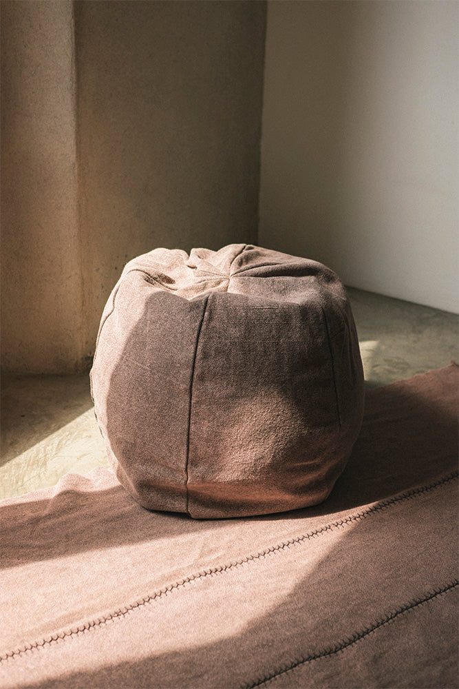 STONEWASHED POUF SOIL BROWN