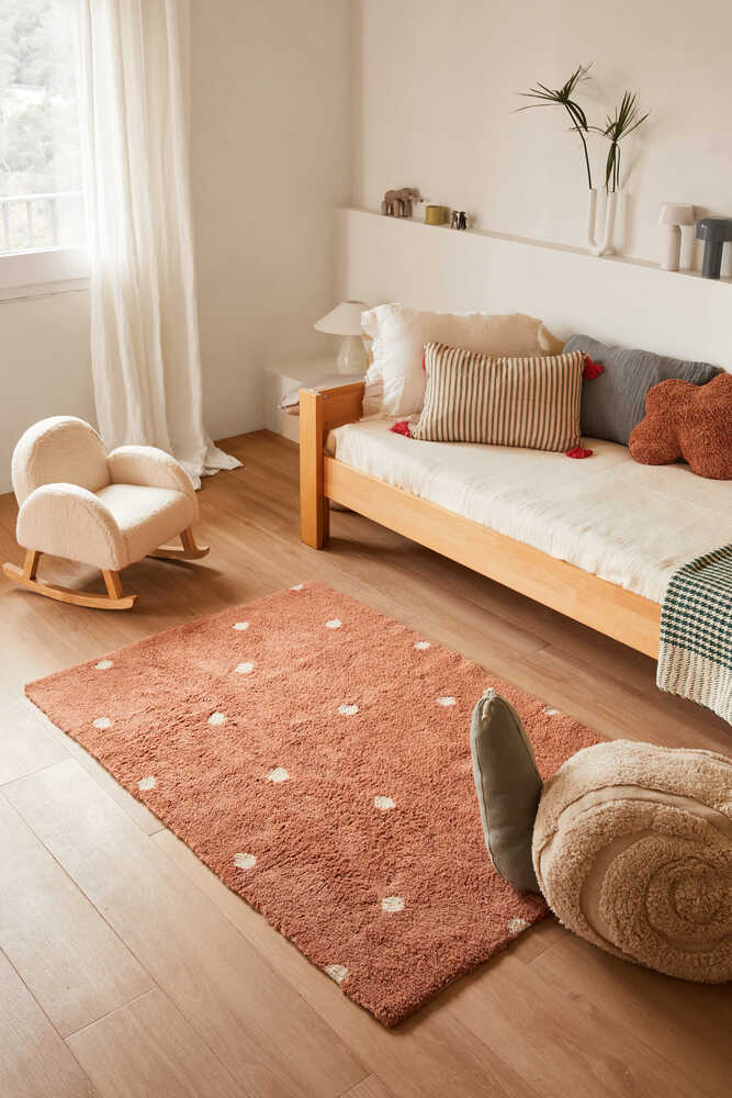 WASHABLE AREA RUG MINI DOT CHESTNUT - Image 2